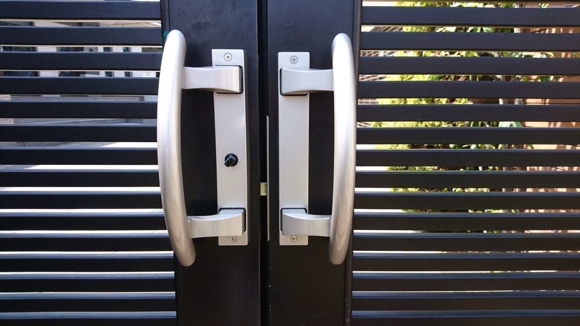 門扉錠取替えなら知多市のエクステリアの窓口知多市