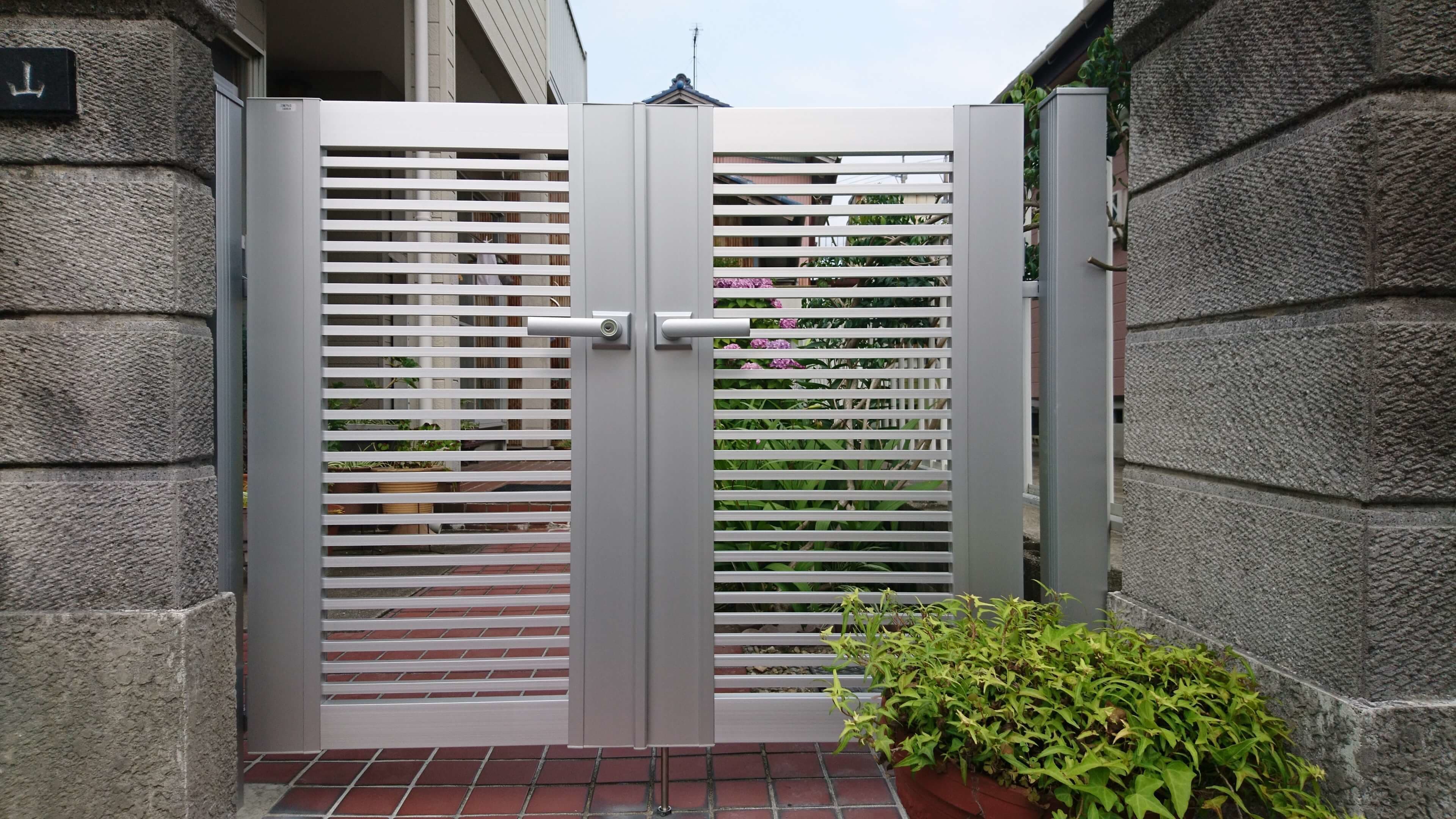 両開き門扉の取替え 知多市 | 門扉の取替えならエクステリアの窓口知多市